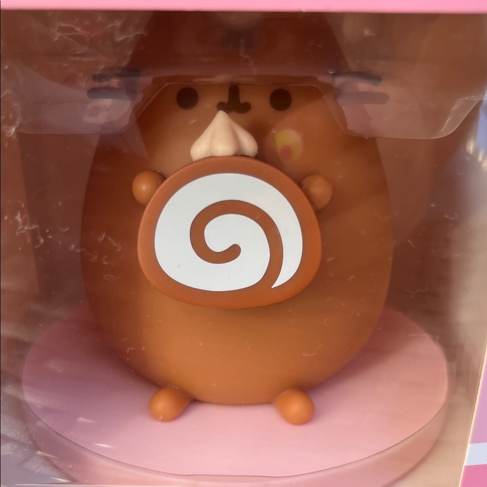 NWT Pusheen Pink and Brown Chocolate Vinyl Figure - Picture 2 of 7